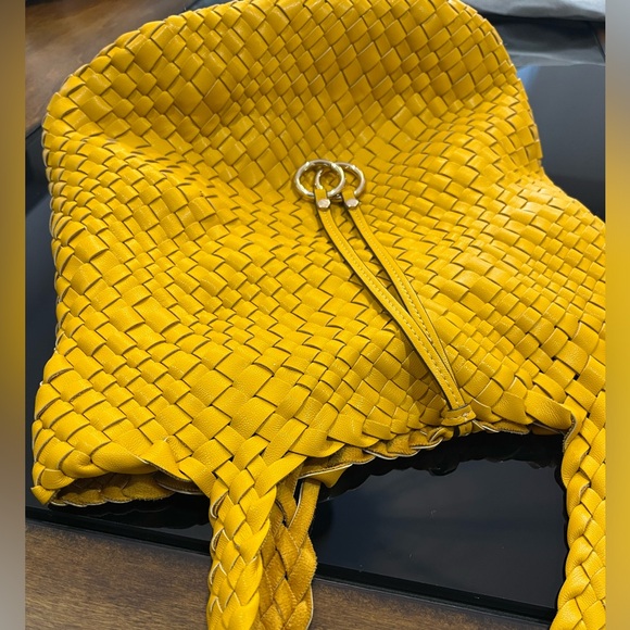 Women’s Cleo Woven Soft Vegan Leather Shoulder Bag / Tote Bag - Picture 4 of 10